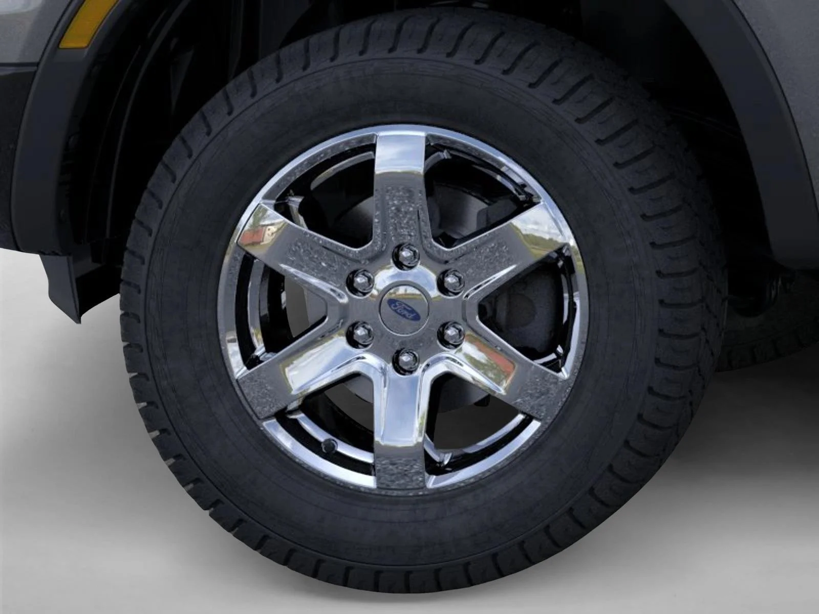 New 2026 Carbonized Gray Metallic Ford XLT image 19