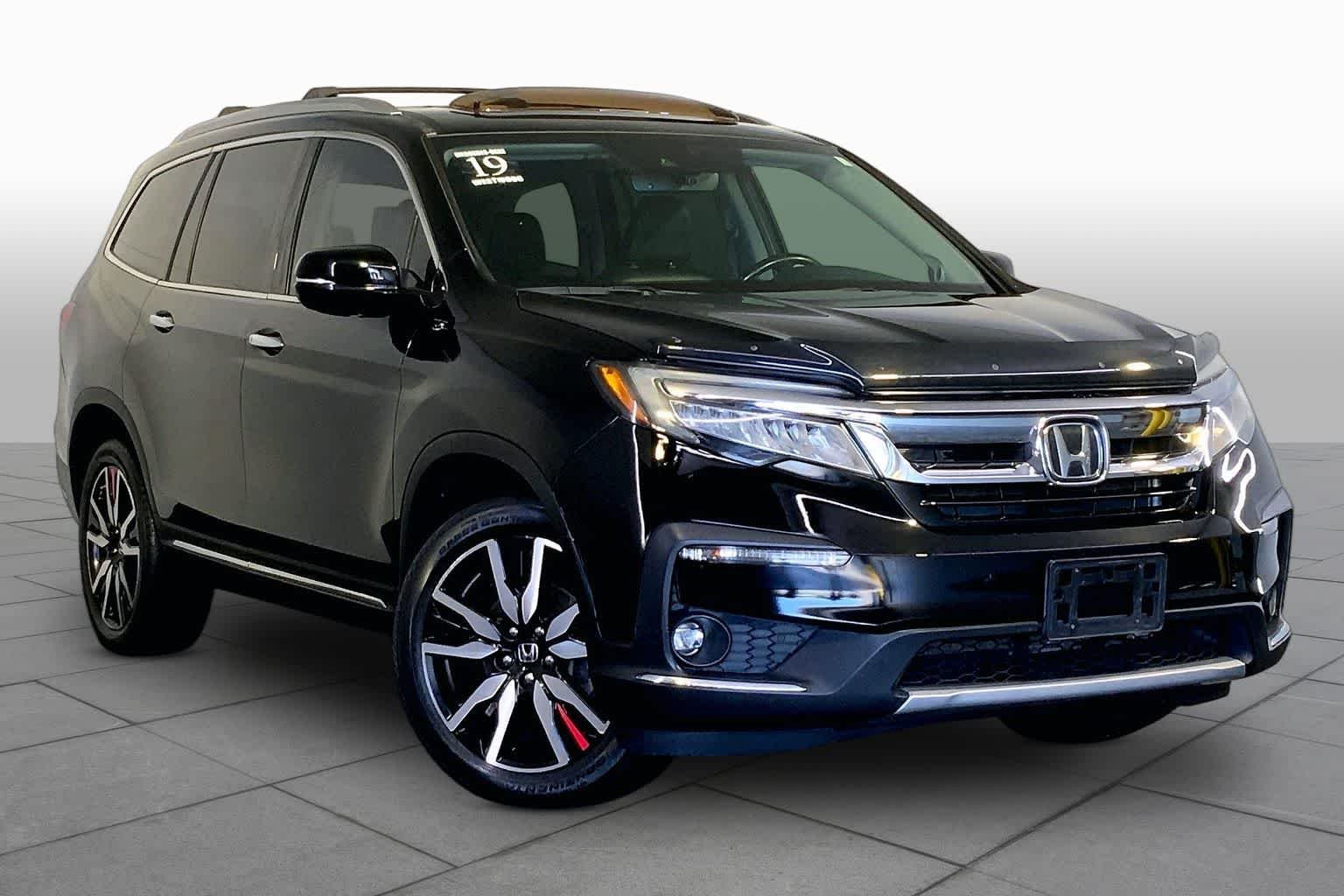 Pre-Owned 2019 Honda Pilot Touring 8-Passenger