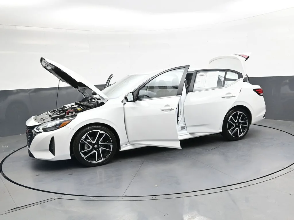 Used 2025 White Nissan SR image 50