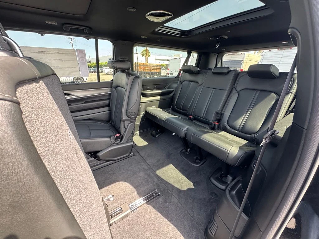 New 2026 High Gloss Black Exterior Paint Jeep Limited Reserve image 35