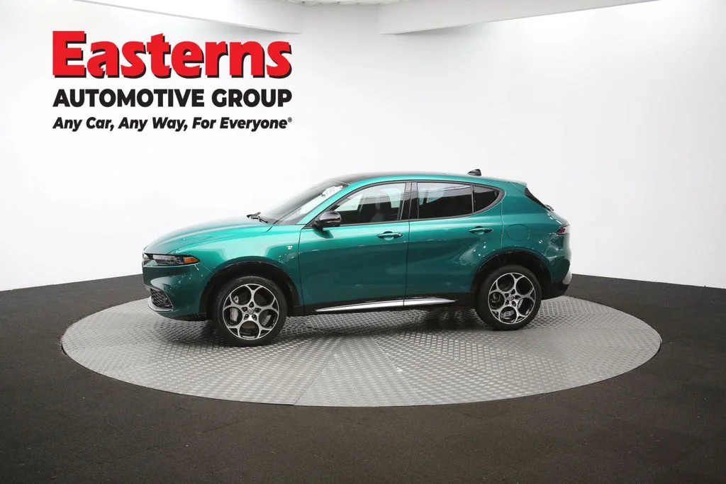 Used 2024 Green Alfa Romeo Ti image 59