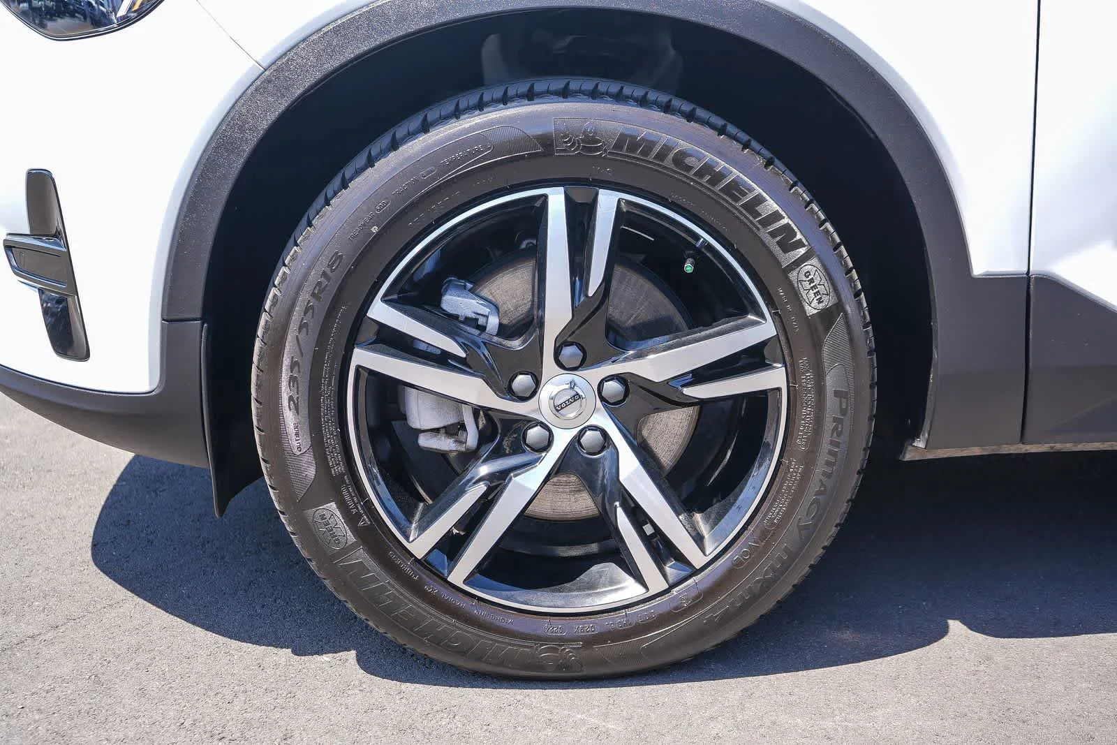 Used 2024 White Volvo  image 11