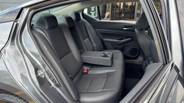 Used 2022 Gun Metallic Nissan 2.5 SL image 19