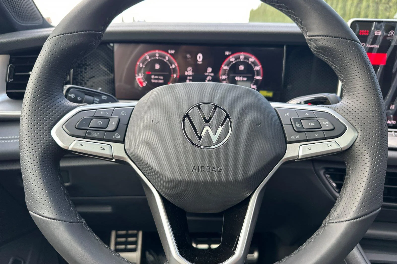 New 2026 Sandstone Volkswagen SE R-Line Black image 23