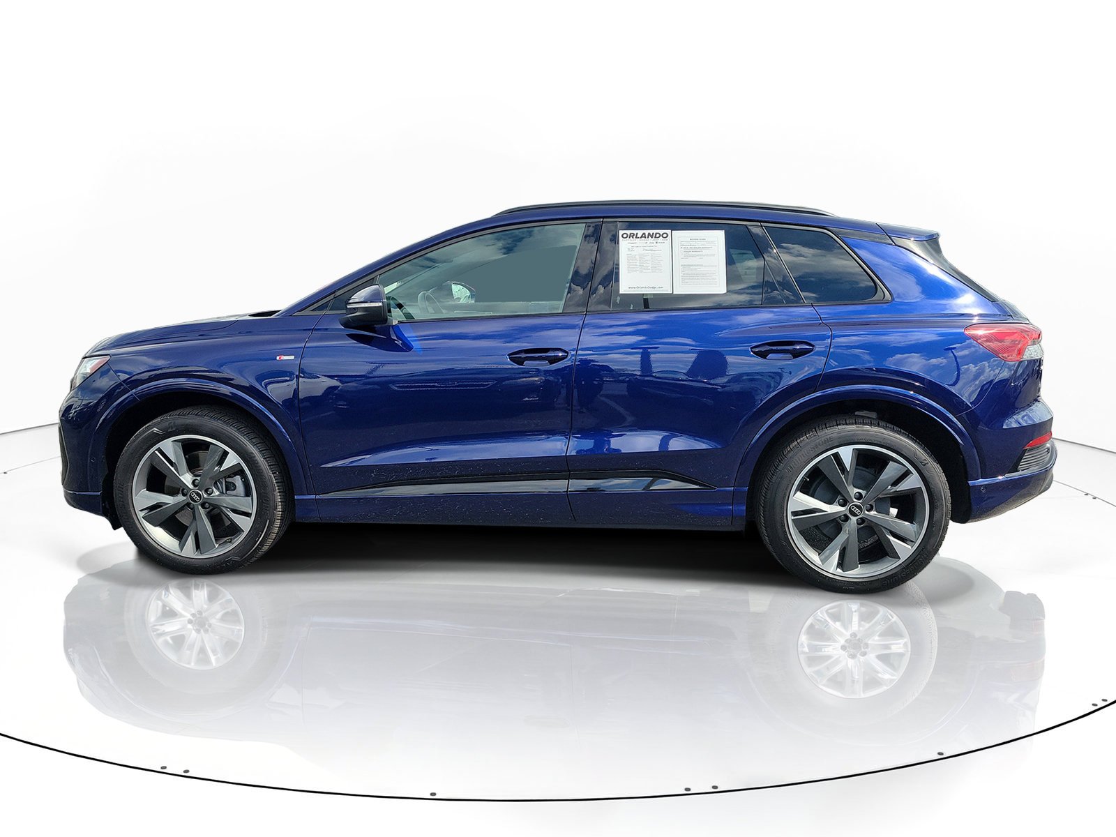 Used 2024  Audi Premium Plus image 3