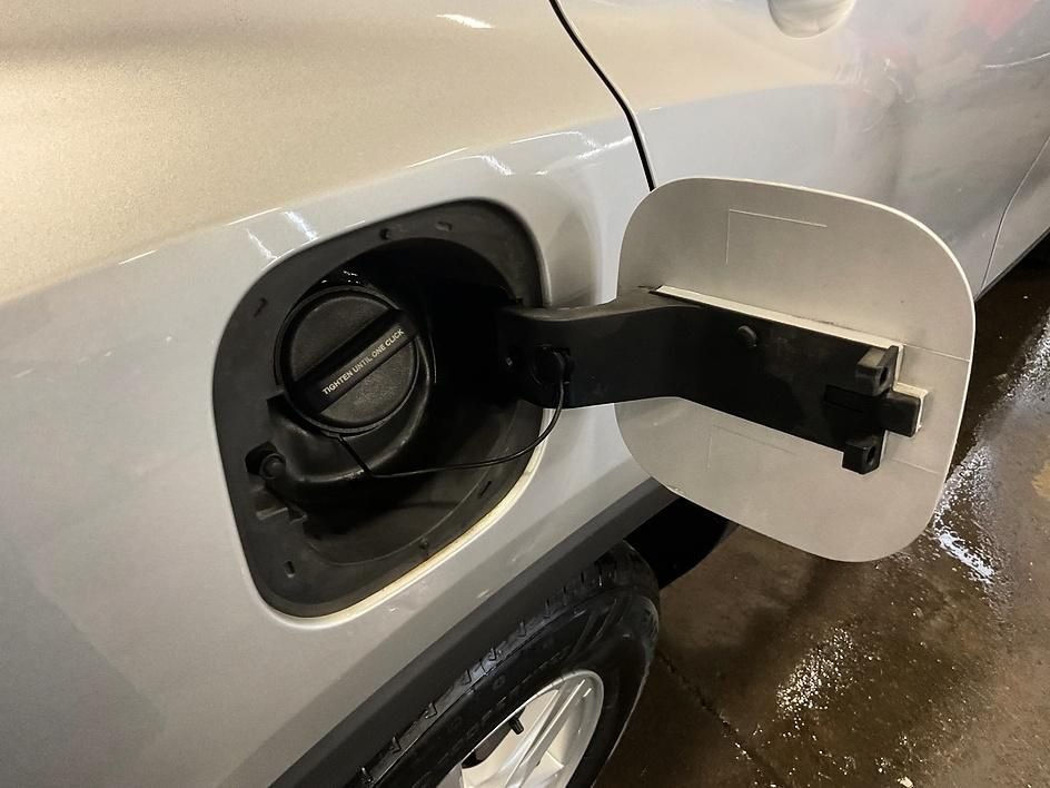 Used 2020 Silver Chevrolet LT image 15
