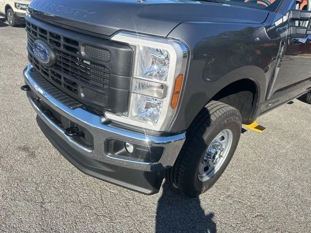 2026 Ford F-250 Super Duty XL - Photo 9