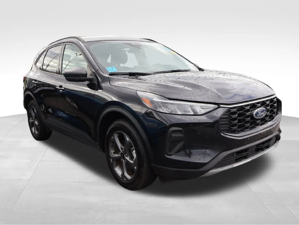 Used 2025 Black Metallic Ford ST-Line image 12