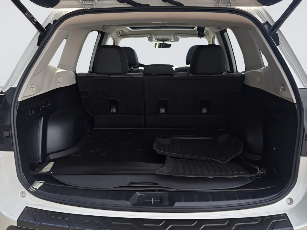Used 2020 White Subaru Sport image 14