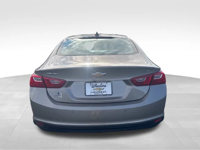 Used 2025 Mineral Gray Metallic Chevrolet 1LT image 4