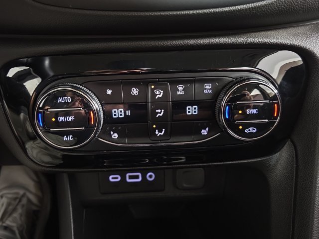 Used 2023 CINNABAR METALLIC Buick Select image 19