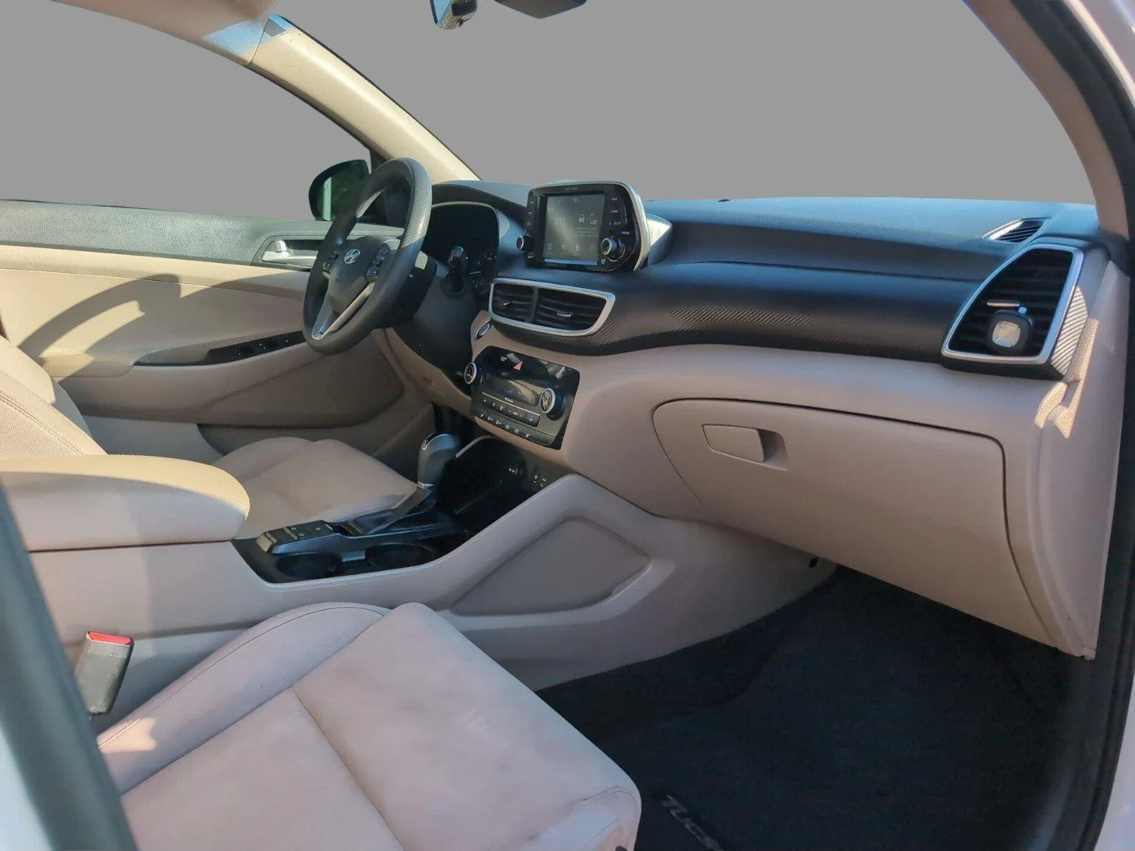 Used 2021 White Cream Hyundai SEL image 35