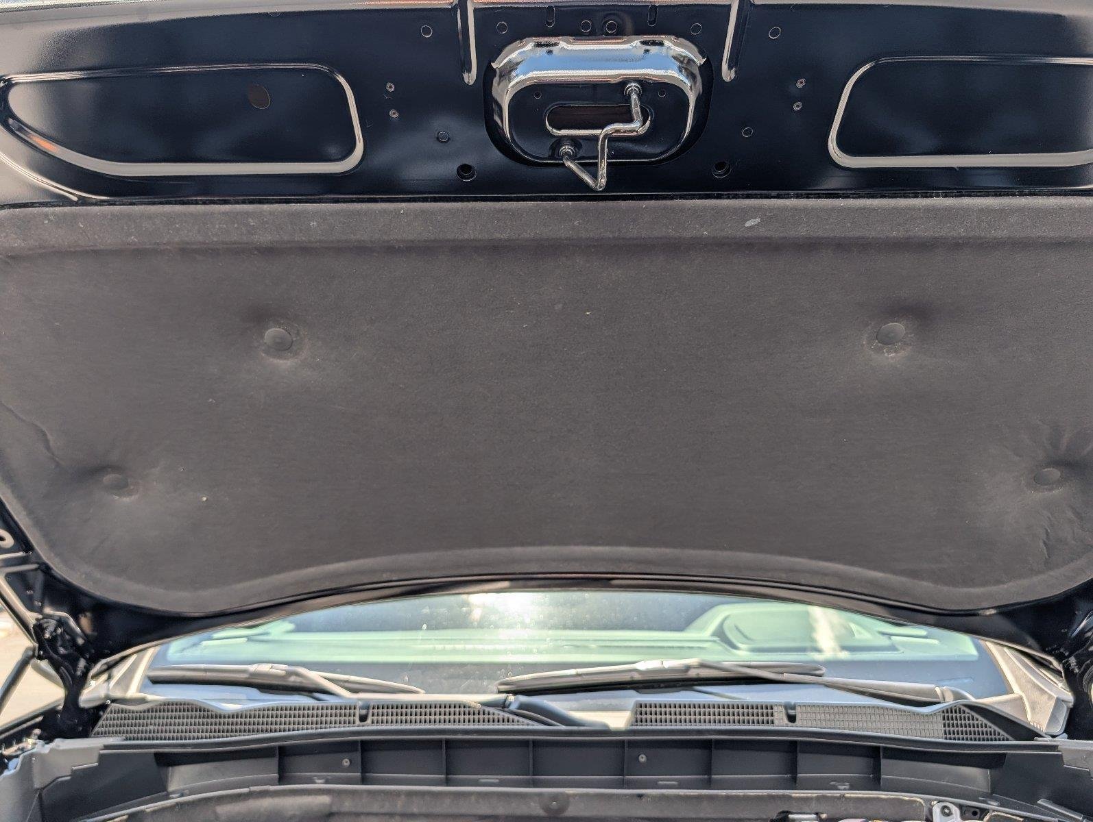 New 2026 Onyx Black GMC Elevation image 38