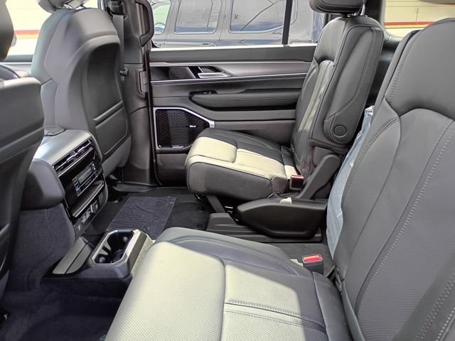 New 2026 High Gloss Black Jeep Limited Altitude image 19