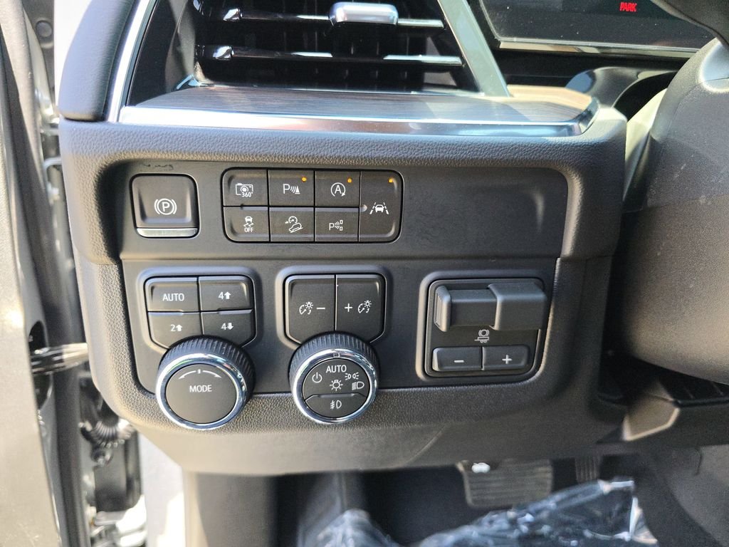 Used 2026 Gray Chevrolet Z71 image 33