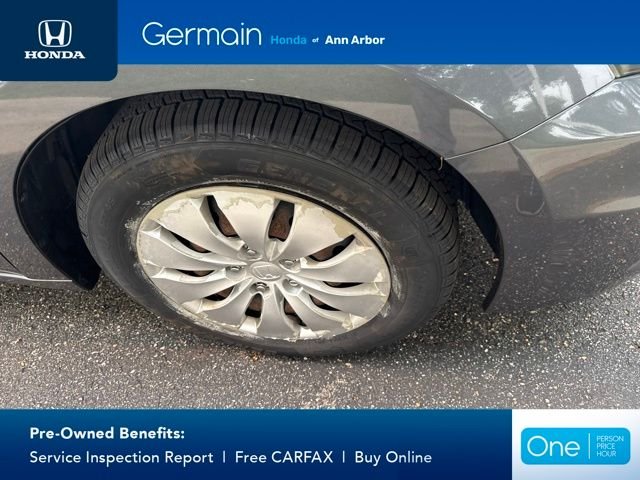 Used 2012 Alabaster Silver Metallic Honda LX image 5
