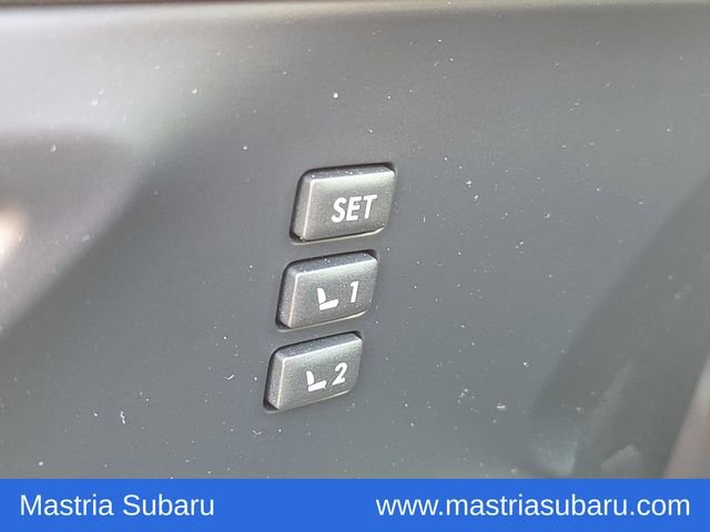 Used 2025 Gray Metallic Subaru Onyx Edition Touring image 15
