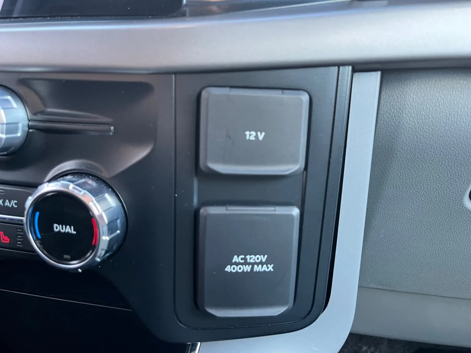 Used 2024 Avalanche Ford XLT image 23