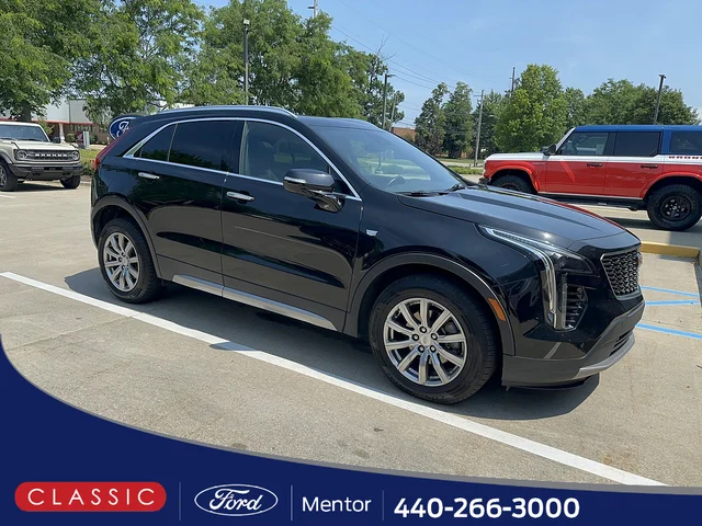 2022 Cadillac XT4 Premium Luxury