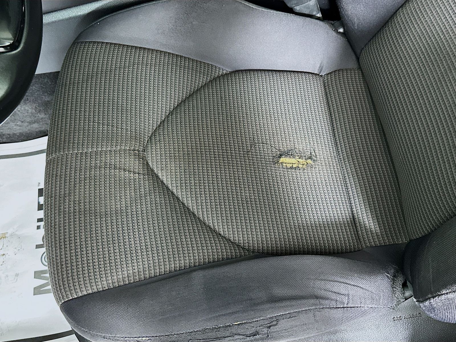 Used 2022 Pearl Toyota LE image 20