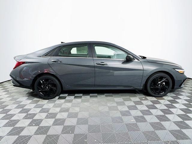 New 2026 Gray Hyundai SEL Sport Premium image 9