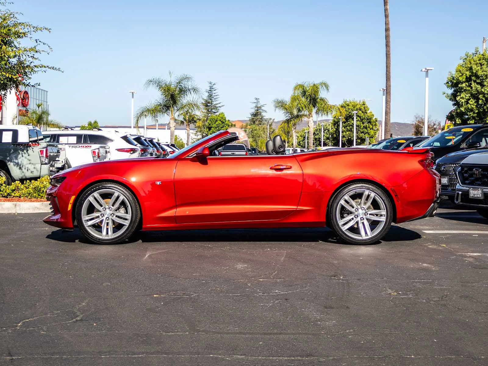 Used 2016 Red Chevrolet 2LT image 5