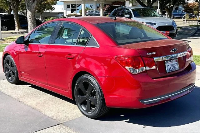 Used 2011 Crystal Red Metallic Tintcoat Chevrolet 2LT image 12