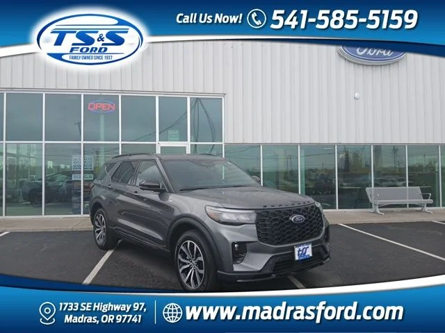 2026 Ford Explorer ST-LINE 4WD's photo