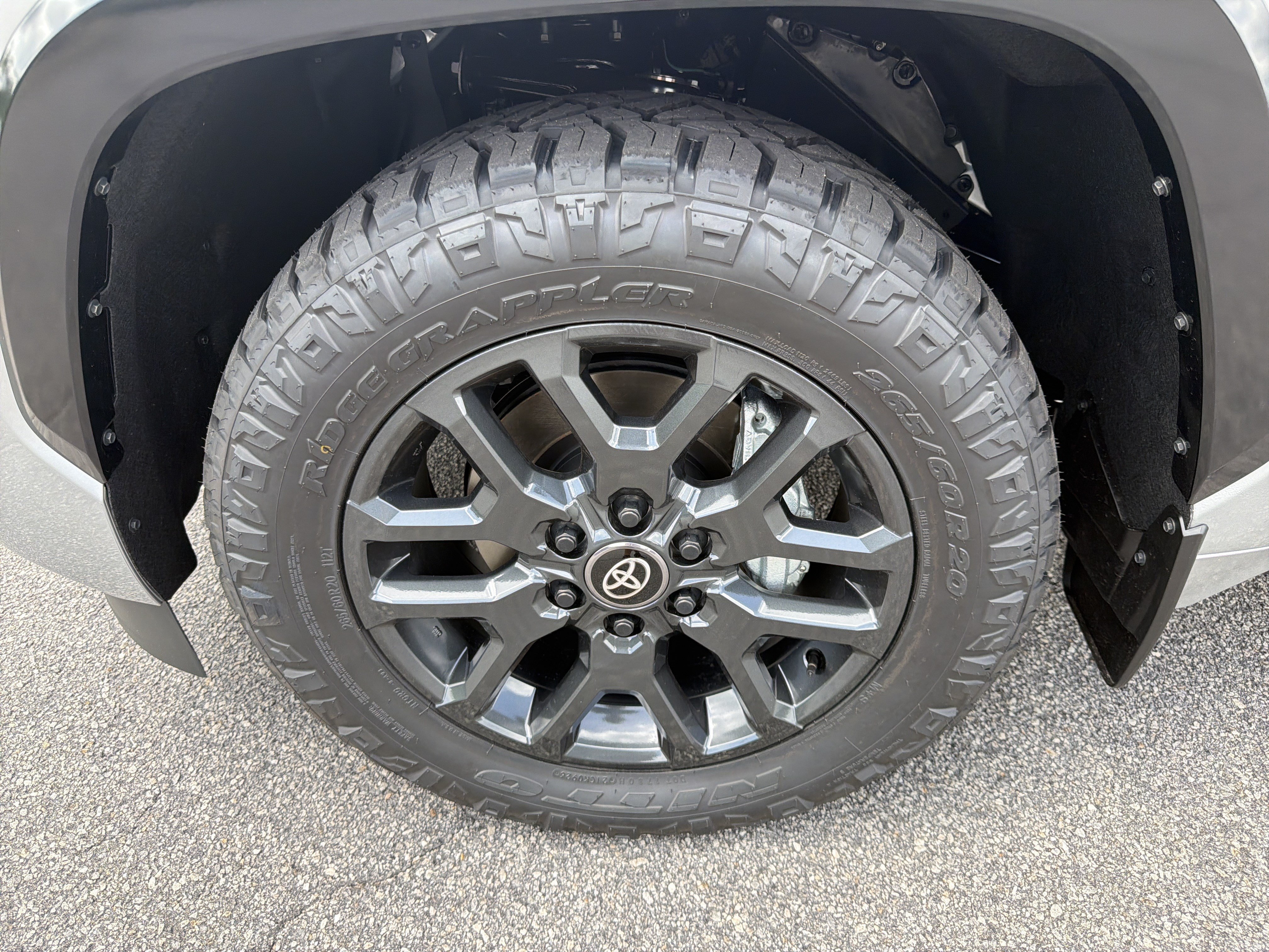 New 2026 Celestial Silver Metallic Toyota Platinum image 11
