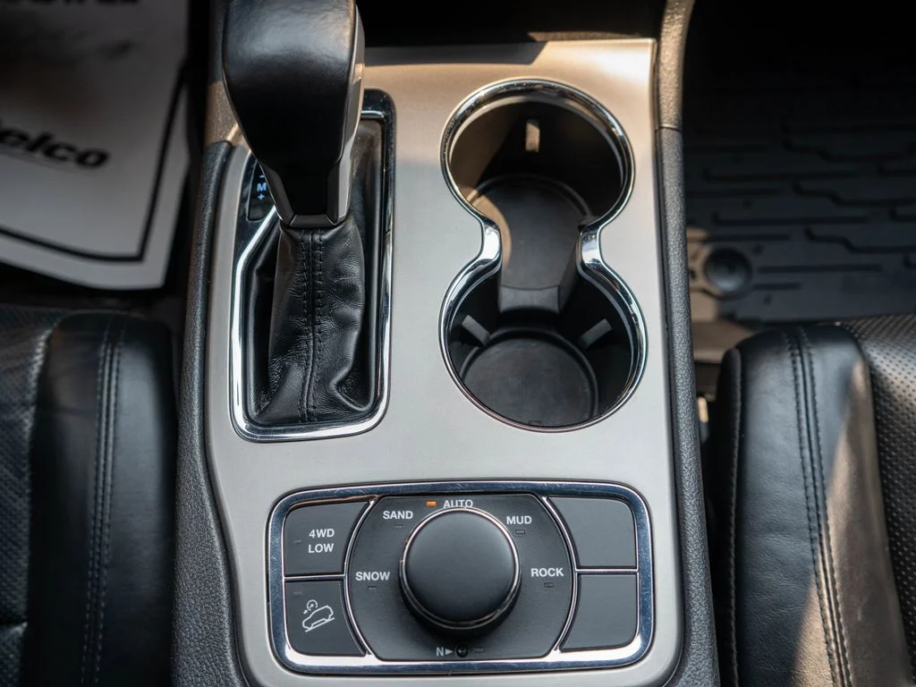 Used 2021 White Jeep Limited image 29
