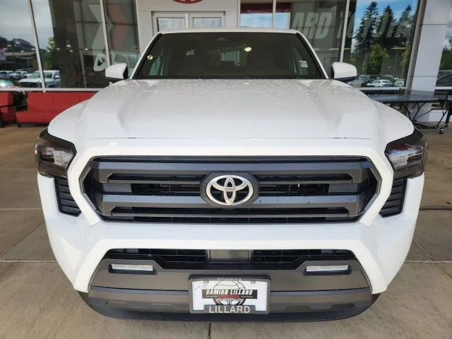 New 2026 Ice Cap Toyota SR5 image 5