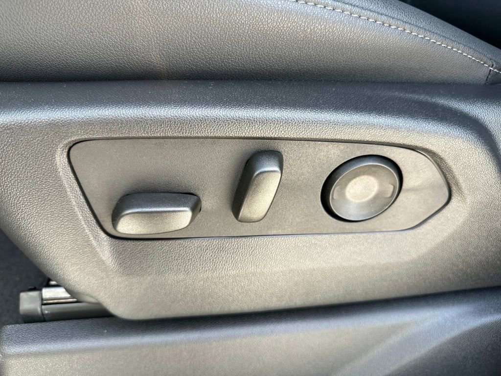 2025 GMC Sierra 2500HD SLT - Photo 20