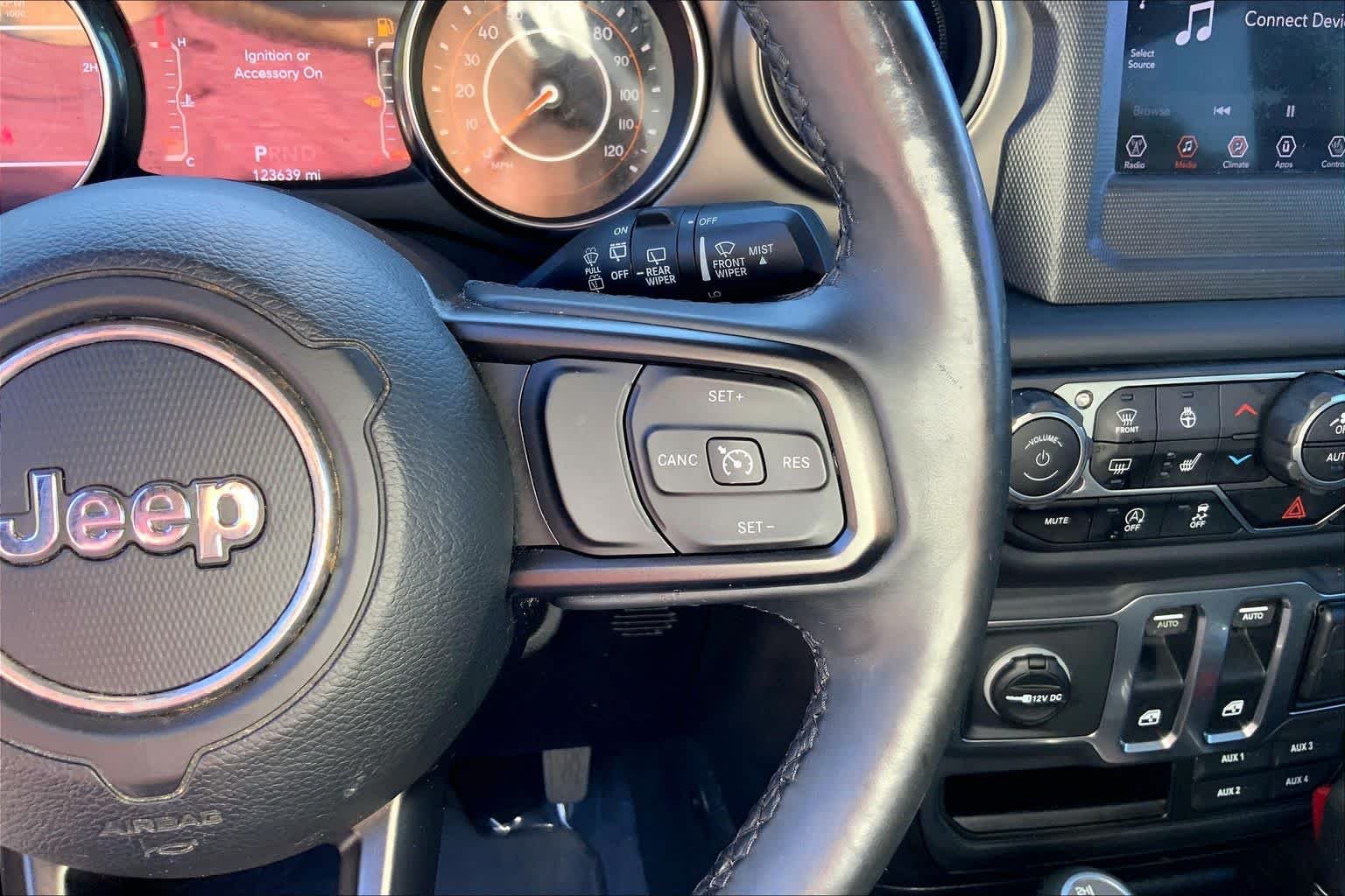Used 2019 Black Clearcoat Jeep Sport S image 17
