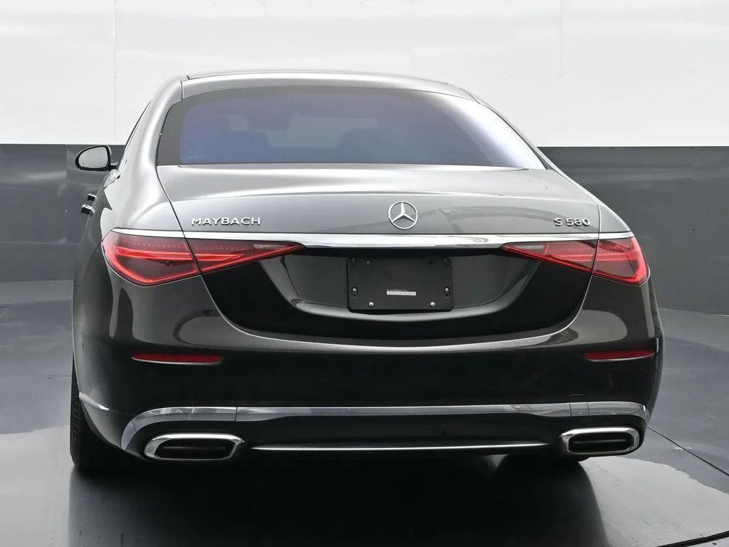 Used 2025  Mercedes-Benz Maybach S 580 image 7