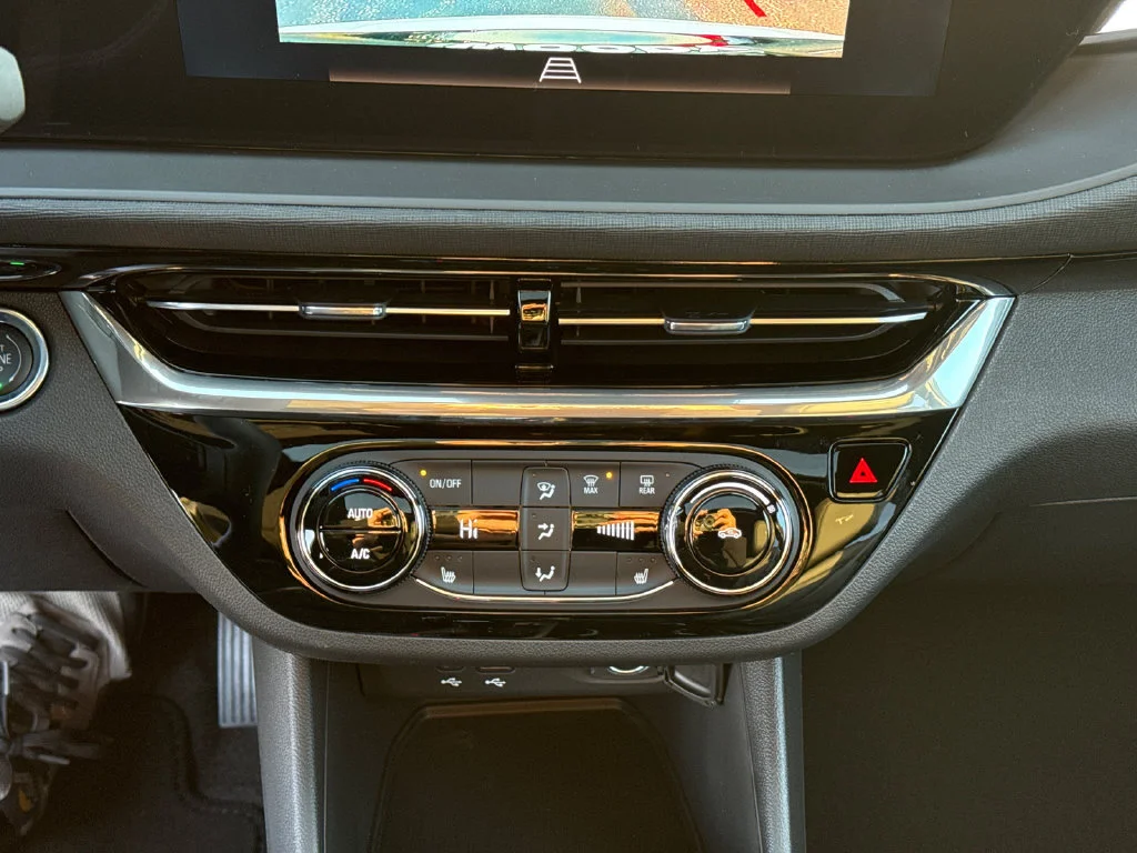 2026 Buick Envista Sport Touring - Photo 23