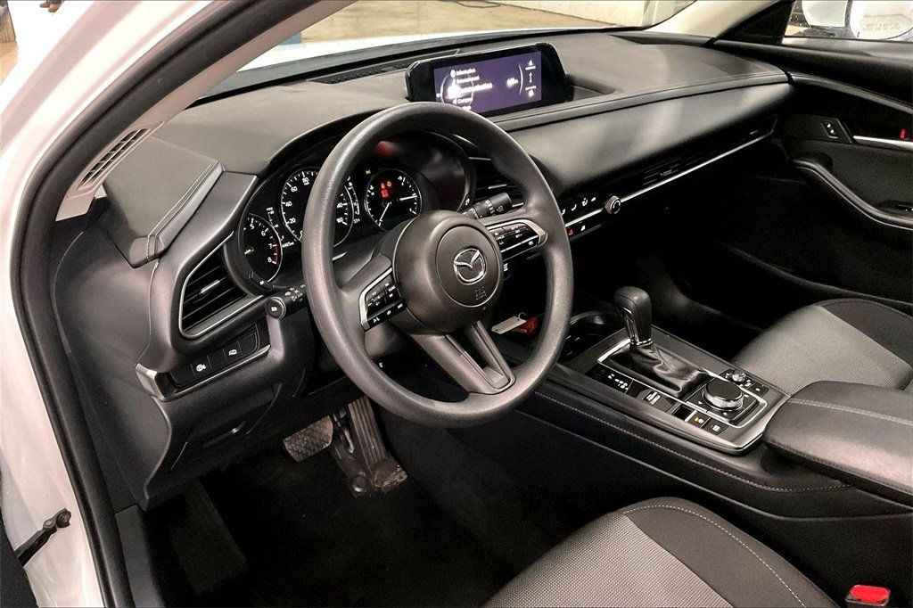 2025 MAZDA CX-30 - Image 13