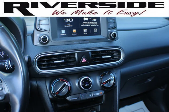 Used 2021 Sonic Silver Hyundai SEL image 10