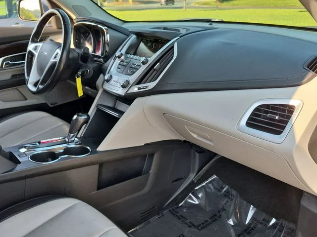 Used 2017 Silver GMC Denali image 35