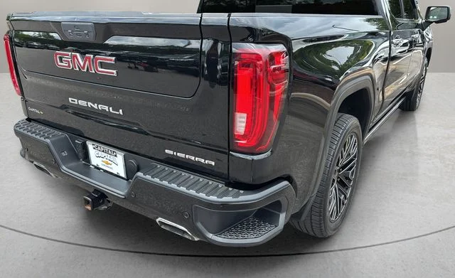 Used 2020 Black GMC Denali image 11