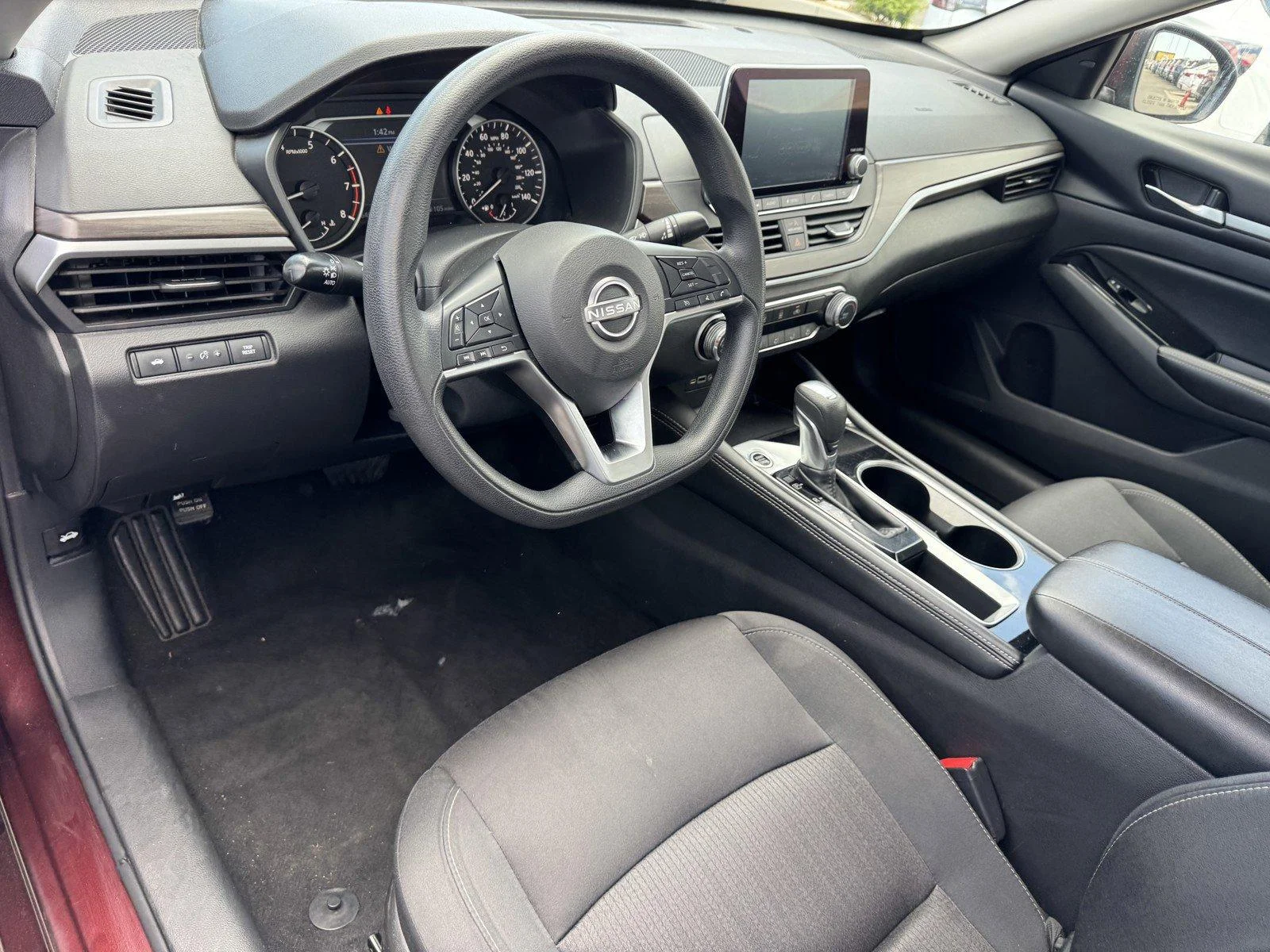 Used 2023 Garnet Pearl Meta Nissan 2.5 SV image 13
