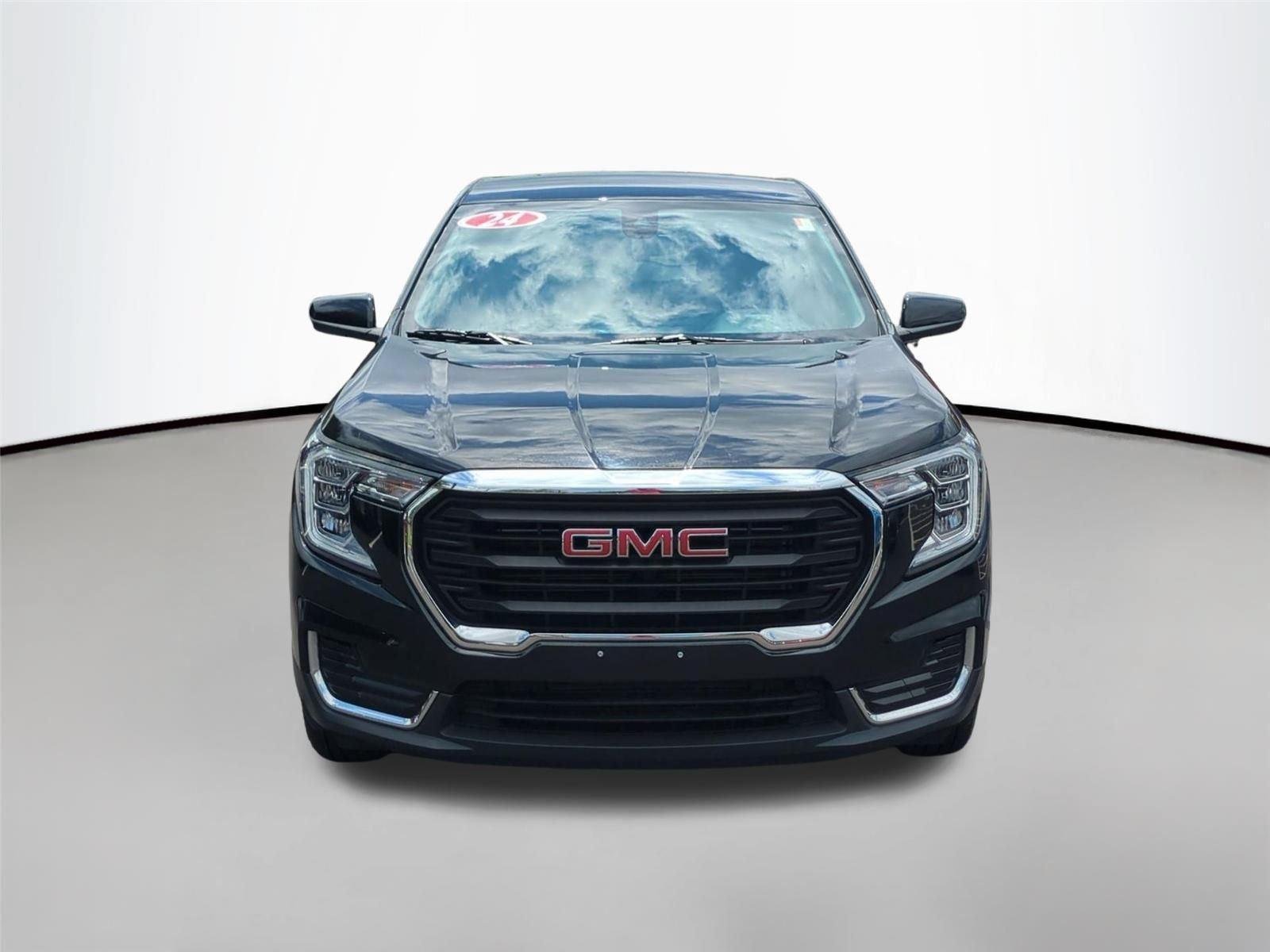 Used 2024 Ebony Twilight Metallic GMC SLE image 8