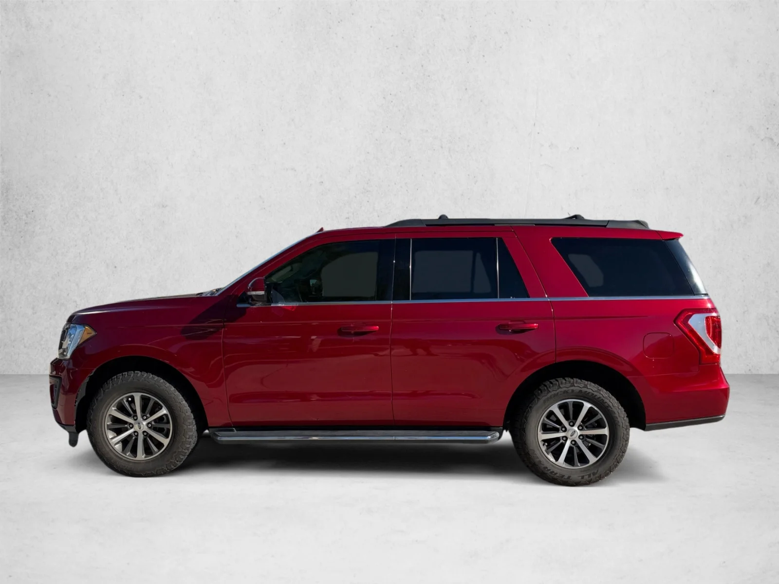 Used 2018 Ruby Red Metallic Tinted Clearcoat Ford XLT image 8