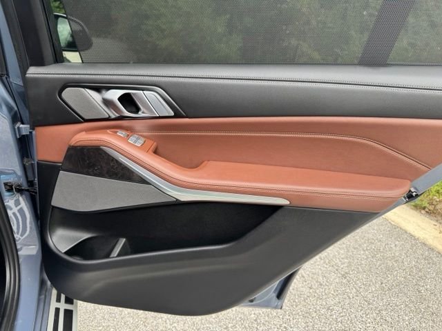 Used 2025 Copper Metallic BMW xDrive40i image 16