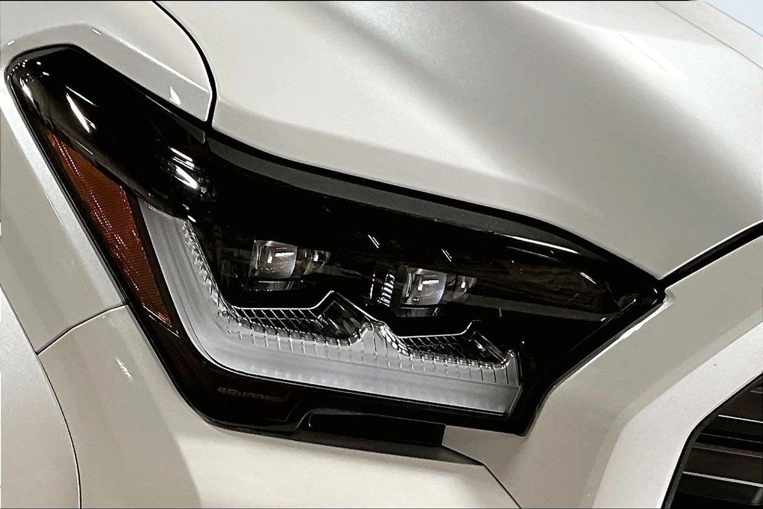 Used 2025 Wind Chill Pearl Toyota Platinum HV image 30