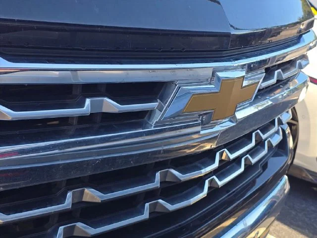 Used 2023 BLACK Chevrolet LTZ image 27