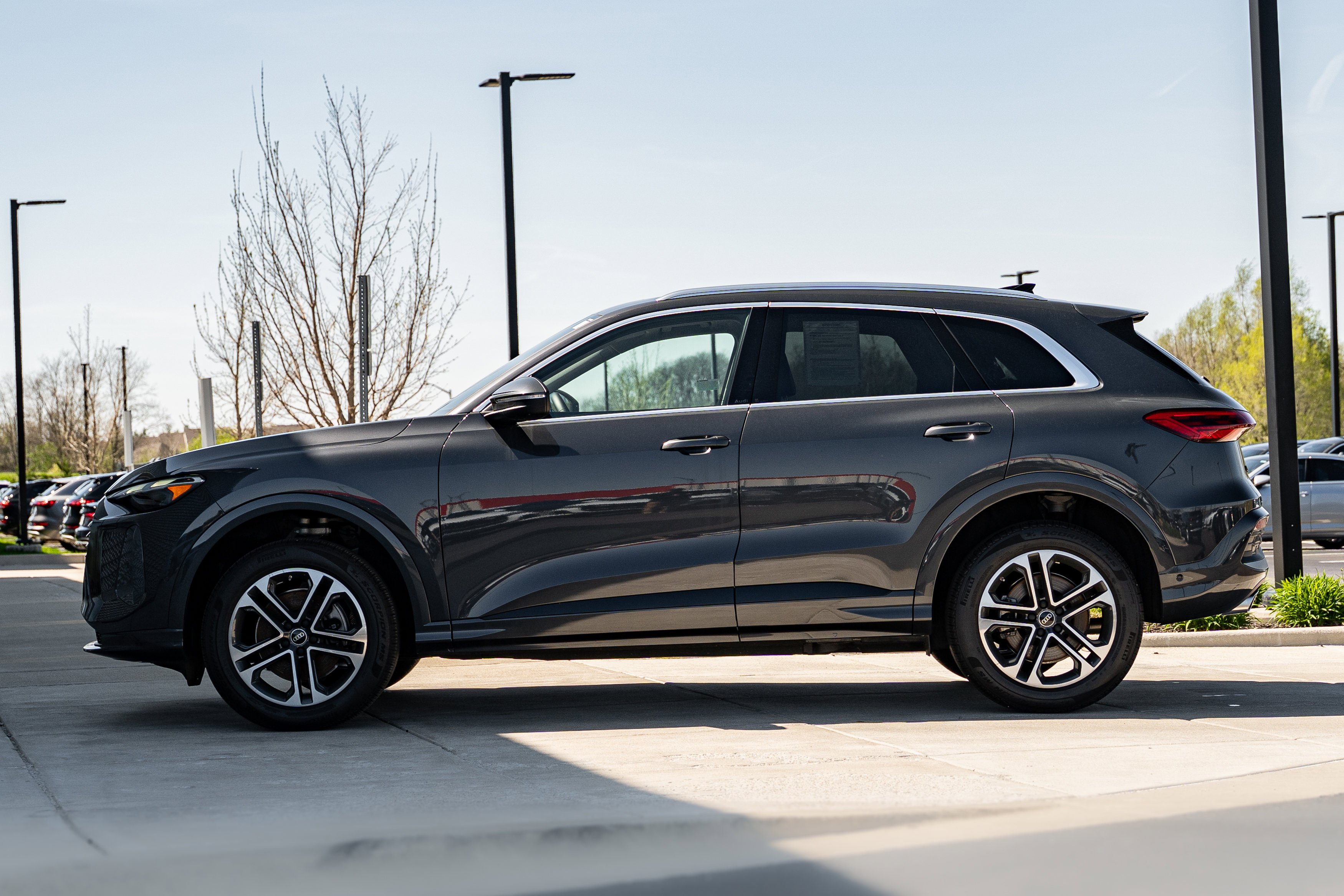 2025 Audi Q5 Premium - Photo 6