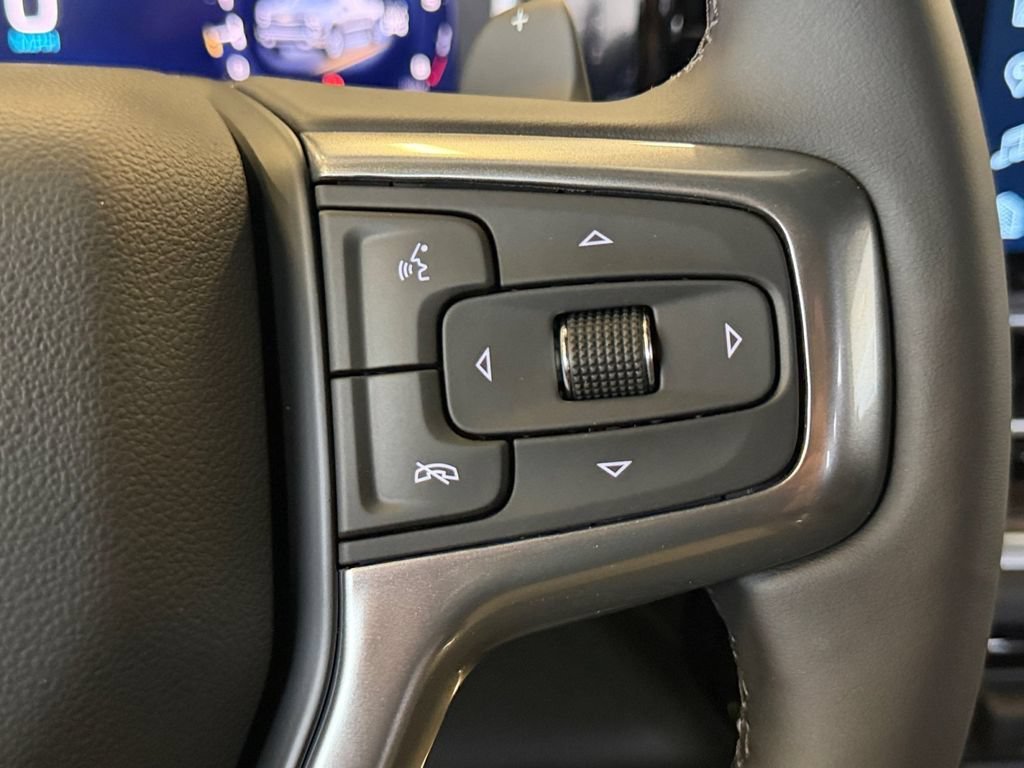 New 2026 Summit White Chevrolet LT image 33