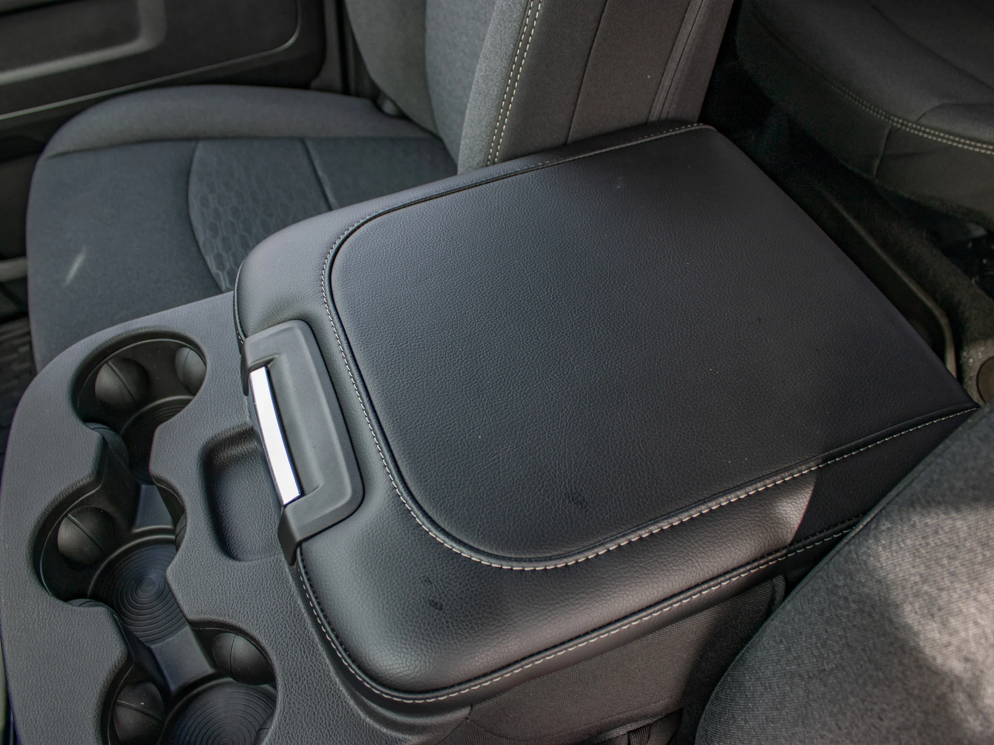 New 2026 Ceramic Gray Clearcoat Ram Tradesman image 27