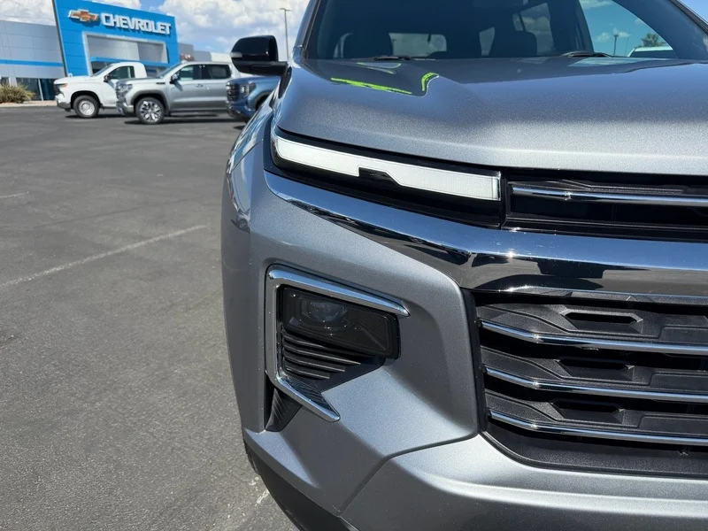 Used 2025 Sterling Gray Metallic Chevrolet LT image 28