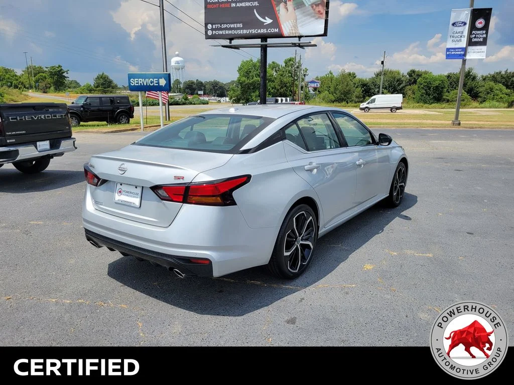 Used 2024 Silver Nissan 2.5 SR image 5